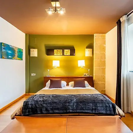 Апартаменты Artqhost Jerez Huge Loft & Free Parking Херес-де-ла-Фронтера