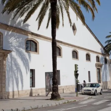 Апартаменты Artqhost Jerez Huge Loft & Free Parking *